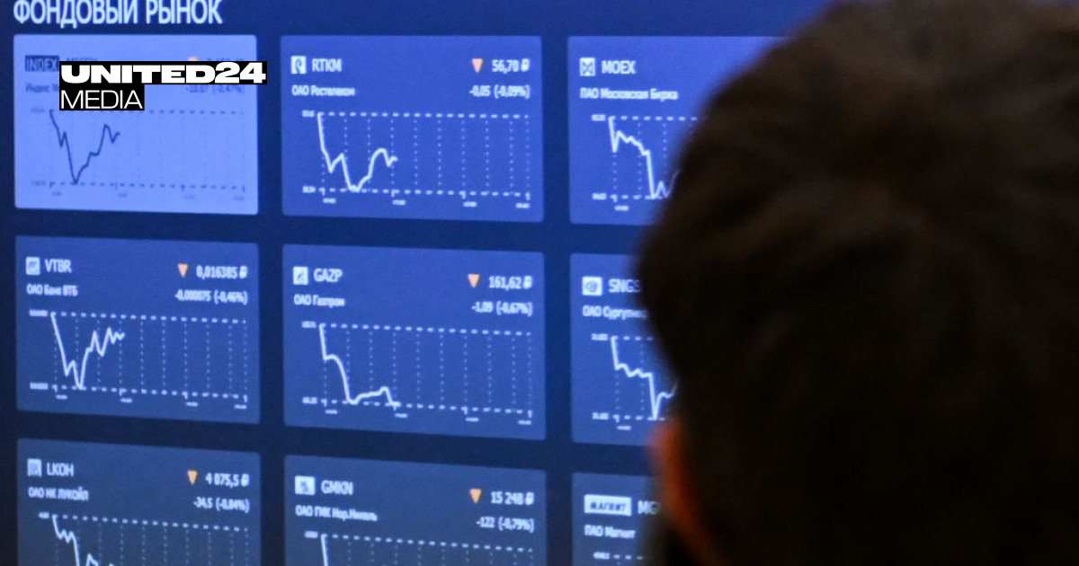 Russian Stock Market Plummets to Three-Year Low After 17-Week Decline