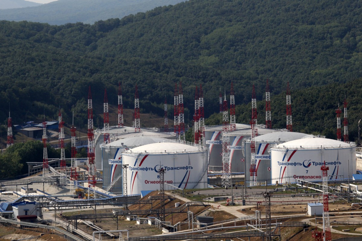 Putin&rsquo;s War Taxes Are Crippling Russia&rsquo;s Oil Industry